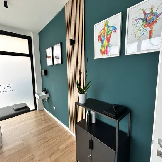 Ambiente interno dello studio di fisioterapia Eurehab a Roma
